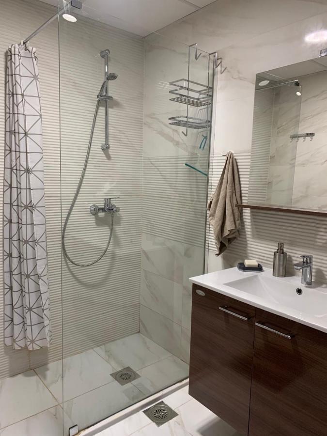 Modern Flatiron Apartment, Skopje Center Ngoại thất bức ảnh